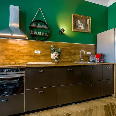 Spacious 85 Sqm For Monthly *