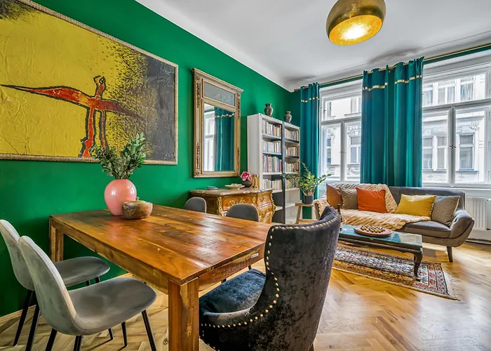 Spacious 85 Sqm For Monthly Apartament *