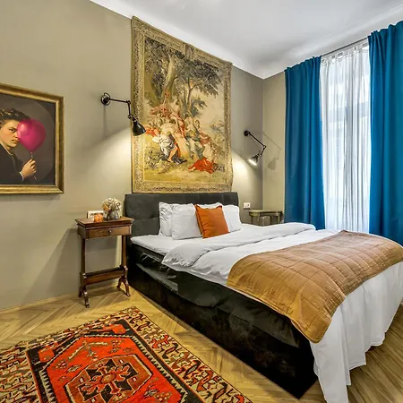 Spacious 85 Sqm For Monthly * براغ