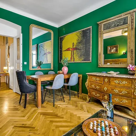 דירה Spacious 85 Sqm For Monthly